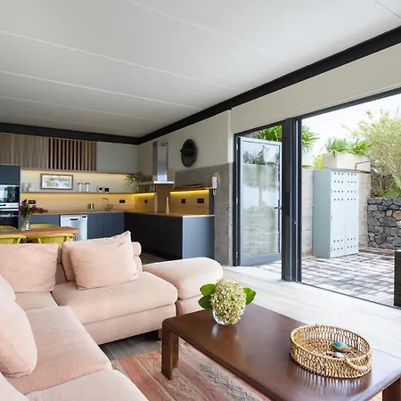 Quiet With Views And Surrounded By Nature Vila *