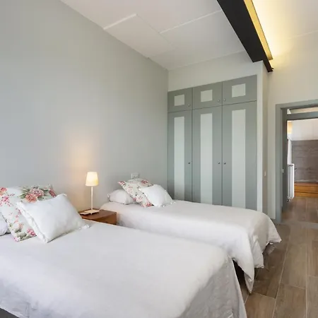 Quiet With Views And Surrounded By Nature Vila *